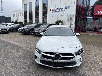 Vaurioauto  passenger cars Mercedes A-klasse 180 B BUSINESS SOLUTIONAMG 2022/1