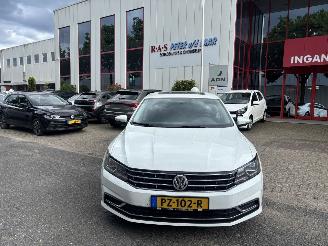 Schadeauto Volkswagen Passat 1.8 TSI BNS ED. 2016/2
