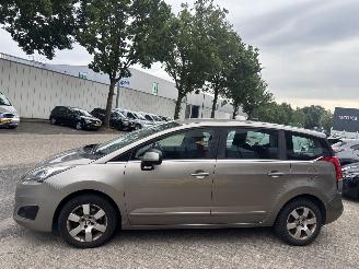 Peugeot 5008 1.2 PURET. STYLE 5P. picture 3