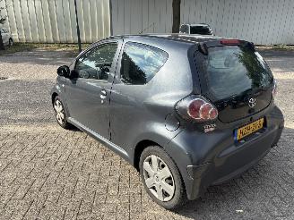 Toyota Aygo GEEN SCHADE picture 4