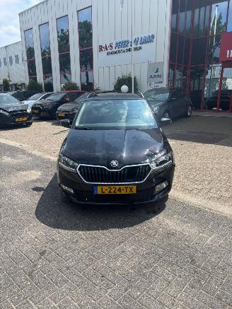 uszkodzony samochody osobowe Skoda Fabia Combi 1.0 TSI 70KW AMBITION 2021/8