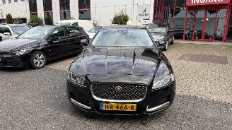 damaged passenger cars Jaguar XF 2.0D PORTFOLIO 2015/12
