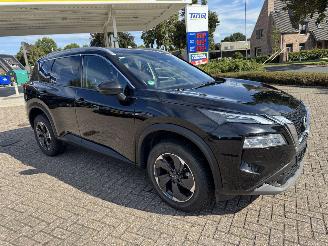 Voiture accidenté Nissan X-Trail 1.6 -120 Kw Mild Hybride Automaat 2025/1