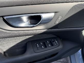Volvo V-60 2.0 T6  Plug-in AWD picture 36