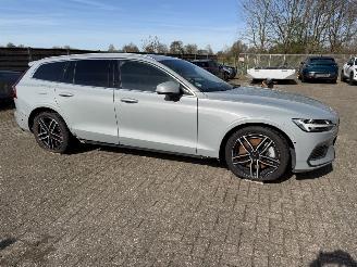 Volvo V-60 2.0 T6  Plug-in AWD picture 3