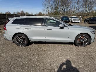 Volvo V-60 2.0 T6  Plug-in AWD picture 4