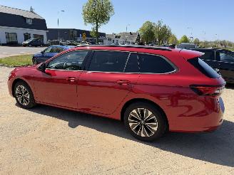 Skoda Superb Kombi 1.5 MHEV Automaat picture 17