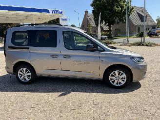 Schadeauto Volkswagen Caddy Combi 2.0 TDi  90 Kw DSG. 5 Persoons 2026/5