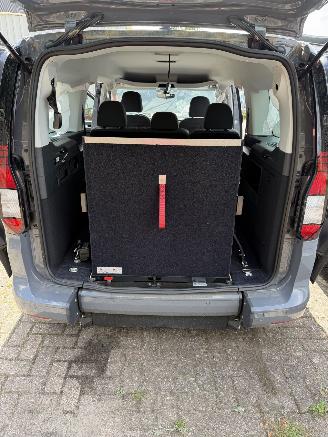 Volkswagen Caddy maxi 1.5 TSi 85 Kw DSG Maxi Rolstoel-uitvoering picture 26