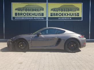 Porsche 718 Cayman 2.0 picture 2