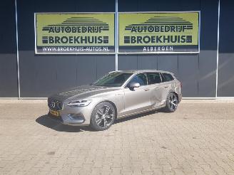 škoda osobní automobily Volvo V-60 2.0 T6 Twin Engine AWD Inscription 2020/1