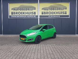 skadebil auto Ford Fiesta 1.5 TDCi Style Ultimate Lease Edition 2017/5