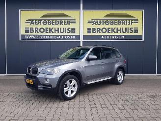 krockskadad bil auto BMW X5 xDrive30d 2009/4