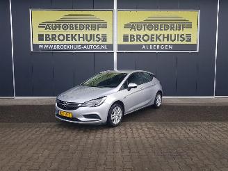 Voiture accidenté Opel Astra 1.0 Edition 2016/2