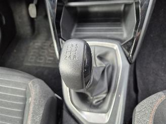 Peugeot 208 1.2 PureTech picture 9