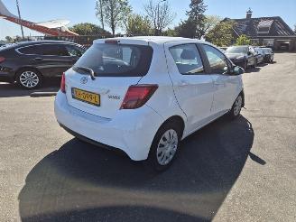 Damaged car Toyota Yaris 1.33 2016/9