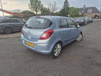 uszkodzony samochody osobowe Opel Corsa 1.4 16v 2007/2