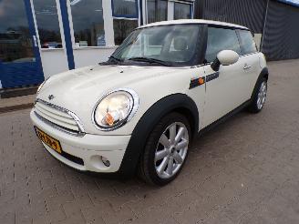 Schadeauto Mini One 1.6 Minimalist Business Line 2010/6