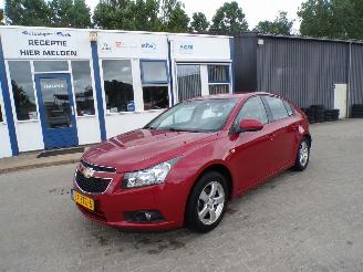 uszkodzony samochody osobowe Chevrolet Cruze 1.6 LT 2013/2
