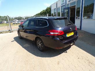 Peugeot 308 SW 1.2 Pure Tech Blue Lease Premium picture 3
