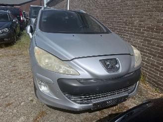 Schadeauto Peugeot 308 88 kW (120 PK)  1598 cc. 2010/7