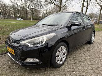 Schadeauto Hyundai I-20  2015/1