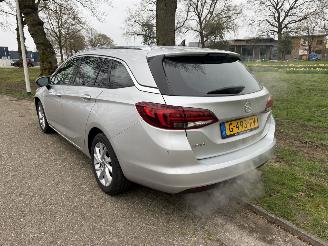 Opel Astra SPORTS TOURER+ picture 3