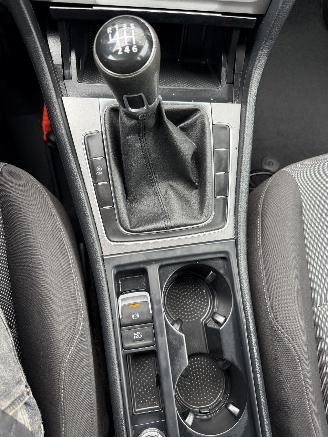 Volkswagen Golf  picture 19