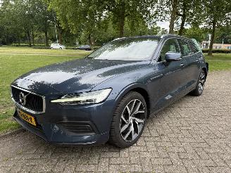 Schadeauto Volvo V-60  2019/1