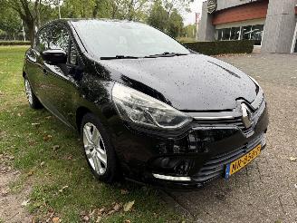 Renault Clio  picture 7