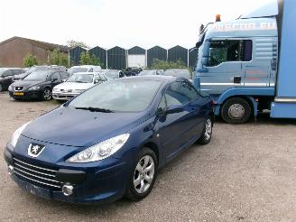 skadebil auto Peugeot 307 1.6 CC - Cabrio 2006/3