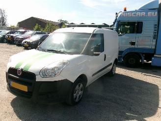 damaged commercial vehicles Fiat Doblo 1248 CC - 55 KW Bestelwagen 2014/9