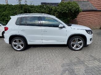 uszkodzony samochody osobowe Volkswagen Tiguan 4Motion 1.4 TSi Sport&Style R-line Edition.pano/leer 2014/2