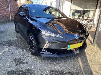 MG MG4 150KW Luxury 64 KWh picture 6