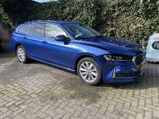 skadebil auto Skoda Superb Mild Hybrid 1.5 TSi MHEV Business Edition Automaat Kombi 2025/6