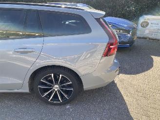 Volvo V-60 2.0 B4 Plus Bright Mild Hybrid picture 10