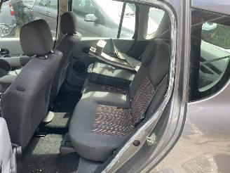 Renault Modus Automaat 1.6 82KW picture 30