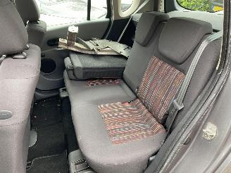 Renault Modus Automaat 1.6 82KW picture 16