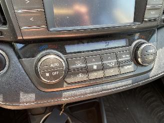 Toyota Rav-4 2.2D Style 4WD Vaste Prijs picture 37