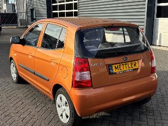 Kia Picanto 1.0 12V Hatchback  Benzine 999cc 45kW (61pk) FWD picture 3