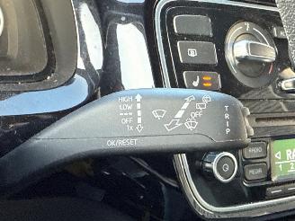 Volkswagen Up! 1.0 12V 60 Hatchback  Benzine 999cc 44kW (60pk) FWD picture 18