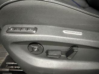 Volkswagen Tiguan R-Line 2.0 TDI 4Motion SUV  Diesel 1.968cc 142kW (193pk) 4x4 picture 15