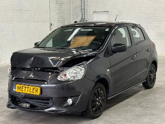 damaged passenger cars Mitsubishi Space-star 1.0 12V Hatchback  Benzine 999cc 52kW (71pk) FWD 2014/10