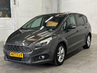 Unfallwagen Ford S-Max 2.0 TDCi 180 16V 4x4 MPV  Diesel 1.997cc 132kW (179pk) 4x4 2016/8