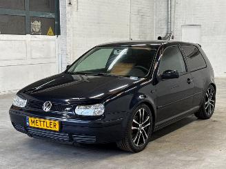 Avarii autoturisme Volkswagen Golf 2.0 Hatchback  Benzine 1.984cc 85kW (116pk) FWD 2001/1