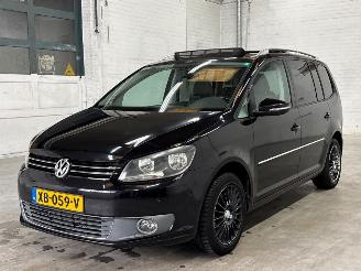 Damaged car Volkswagen Touran 1.4 16V TSI 140 MPV  Benzine 1.390cc 103kW (140pk) FWD 2011/8