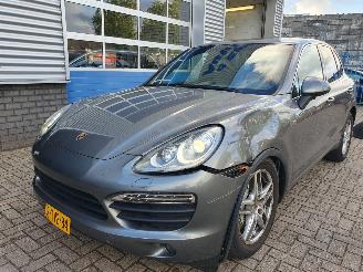 Avarii autoturisme Porsche Cayenne 4.8 S automaat 2013/5