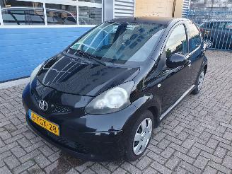 uszkodzony samochody osobowe Toyota Aygo 1.0-12V 2007/10