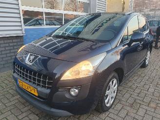 Avarii autoturisme Peugeot 3008 1.6 Schadevrij 2010/7