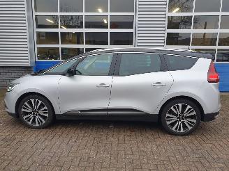 Renault Scenic 1.3 TCe Initiale Paris Automaat picture 2